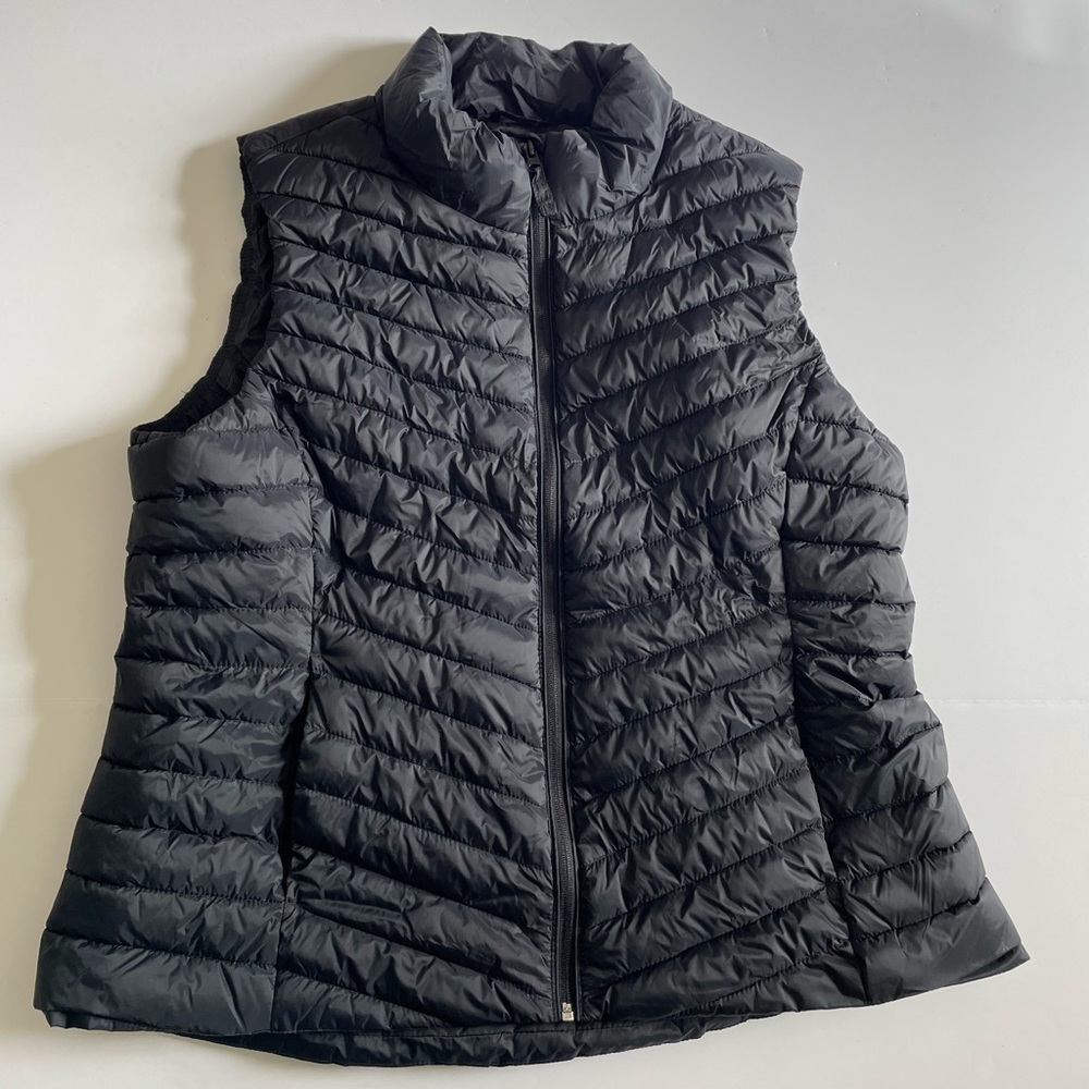 Old Navy Active Lightweight Puffer Black Vest Women’s XL